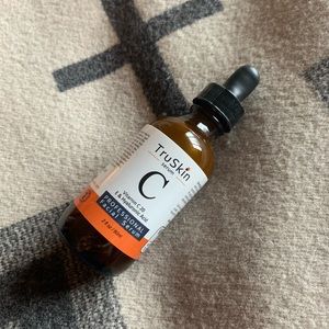 TruSkin vitamin C serum with hyaluronic acid